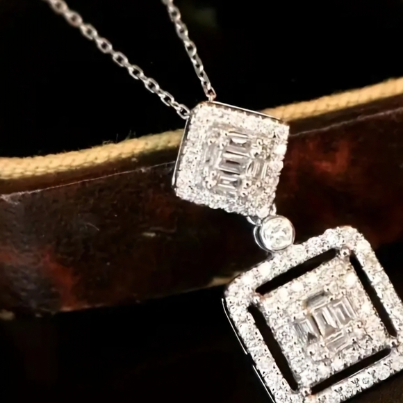 Elegant Silver Square Pendant Necklace - Picture 2 of 4